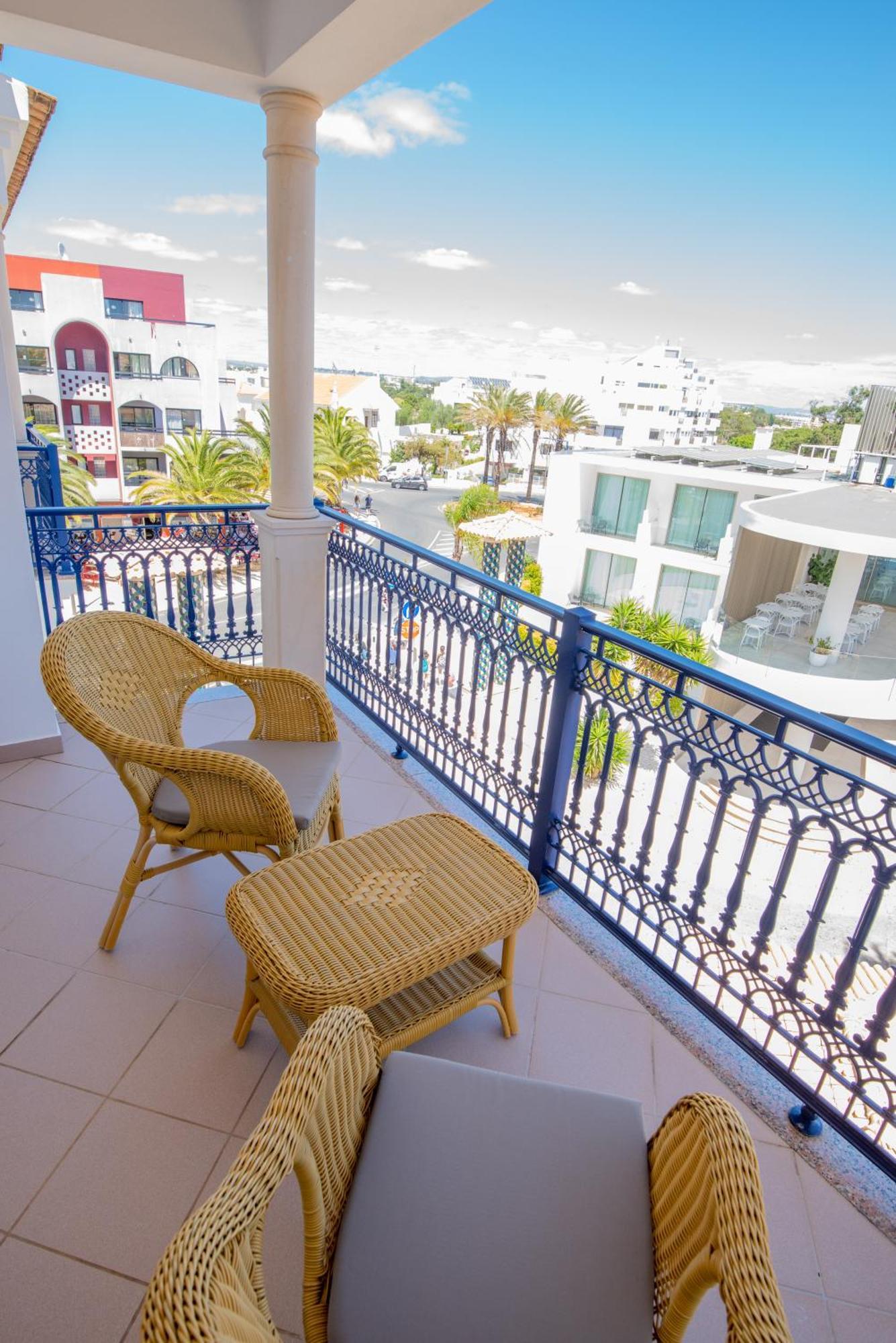 Charm Apartment T2 All With Big Terrace Albufeira Self Check-In المظهر الخارجي الصورة